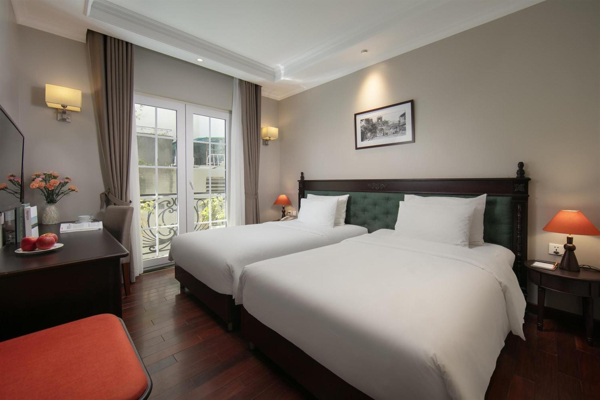 Sunline Hotel 4*