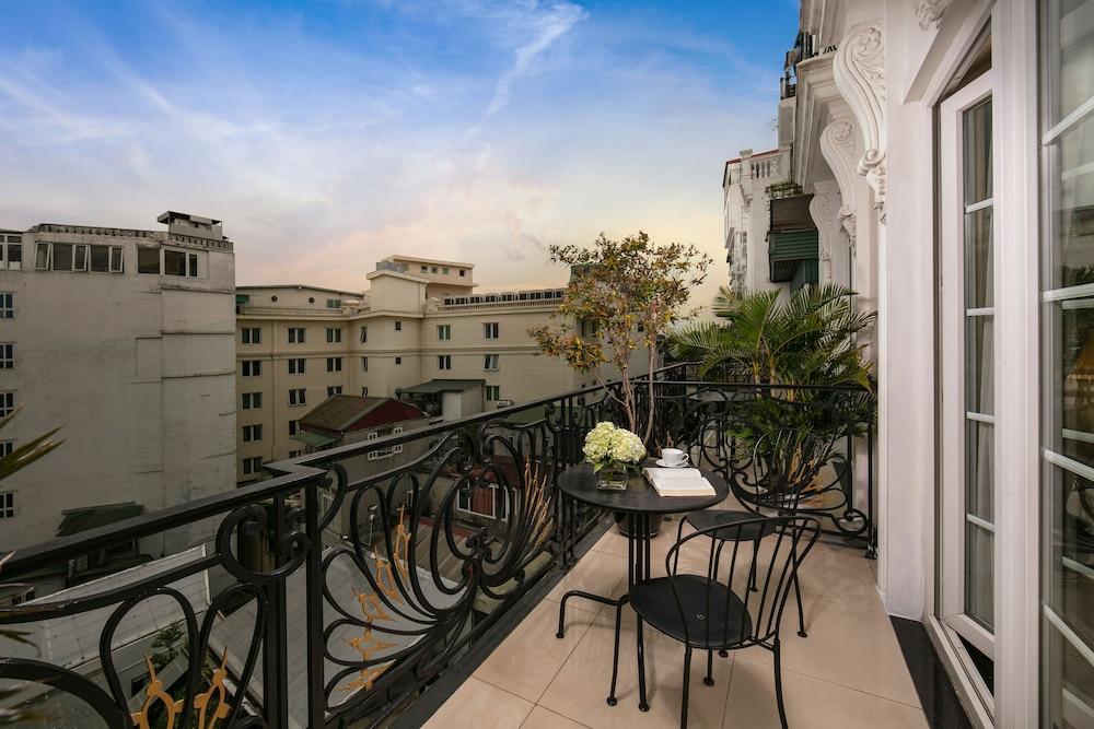 Khách sạn Sunline 4*