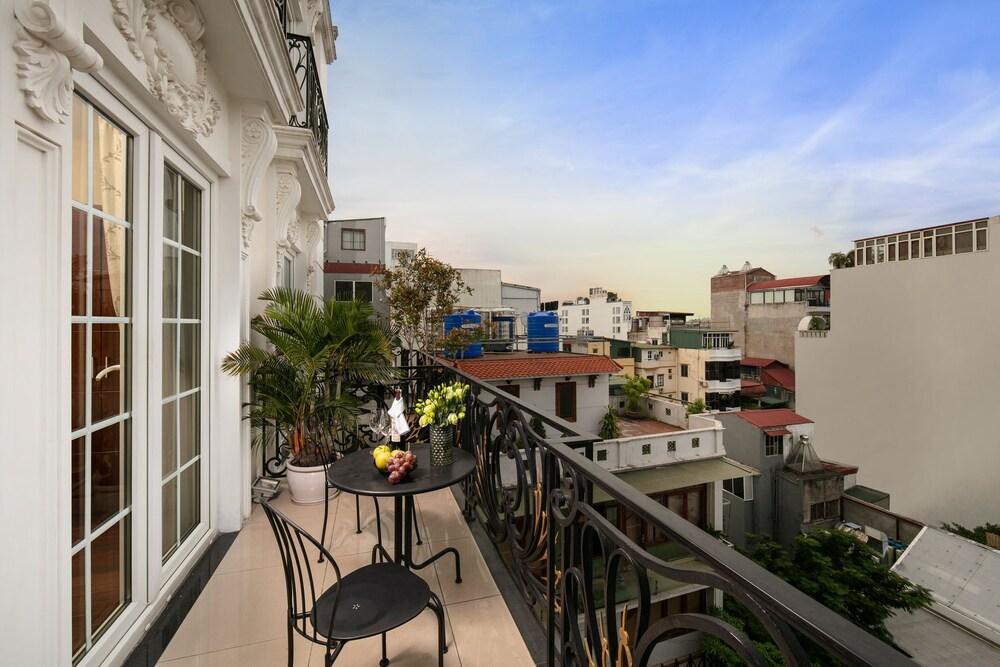 Khách sạn Sunline 4*