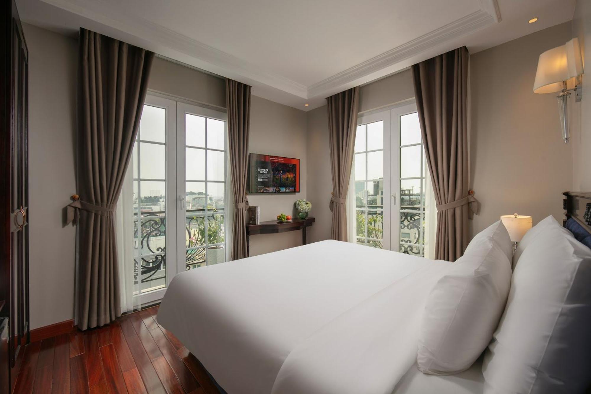 Khách sạn Sunline 4*