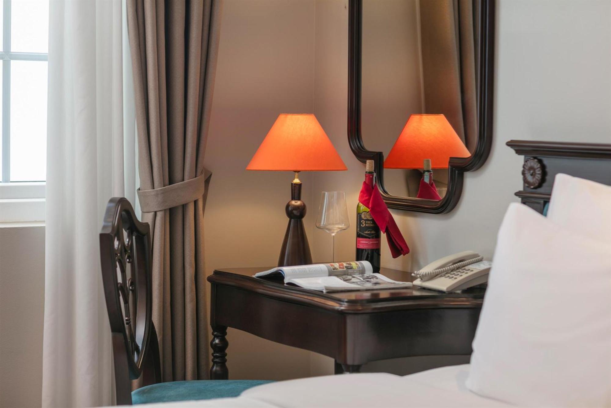Sunline Khách sạn 4*